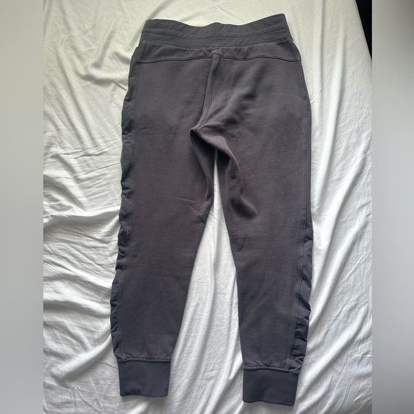 [SOLD] Lululemon Grey Scuba Joggers - Picture 2 of 3